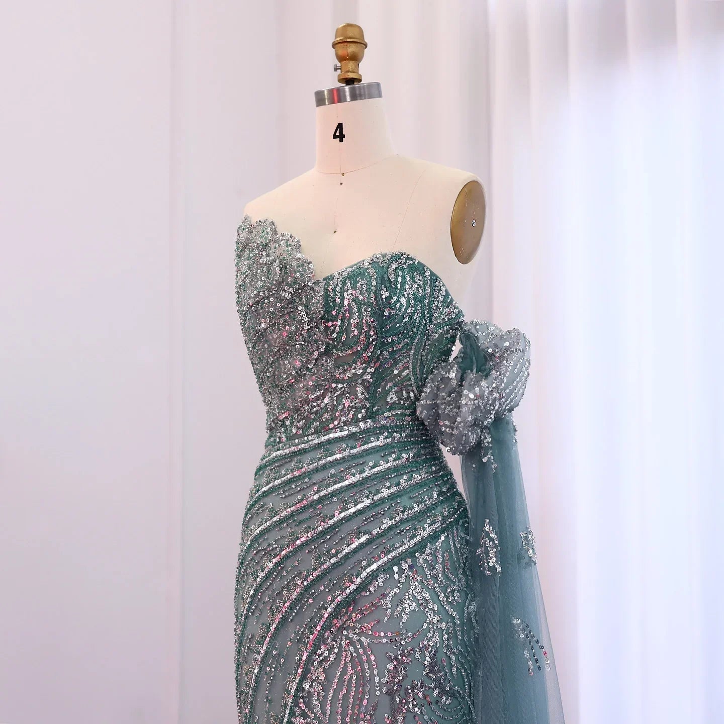 Mermaid Cape Sleeve Scalloped Green Evening Dress