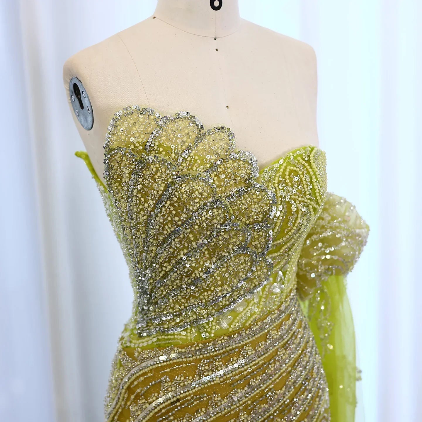 Mermaid Cape Sleeve Scalloped Green Evening Dress