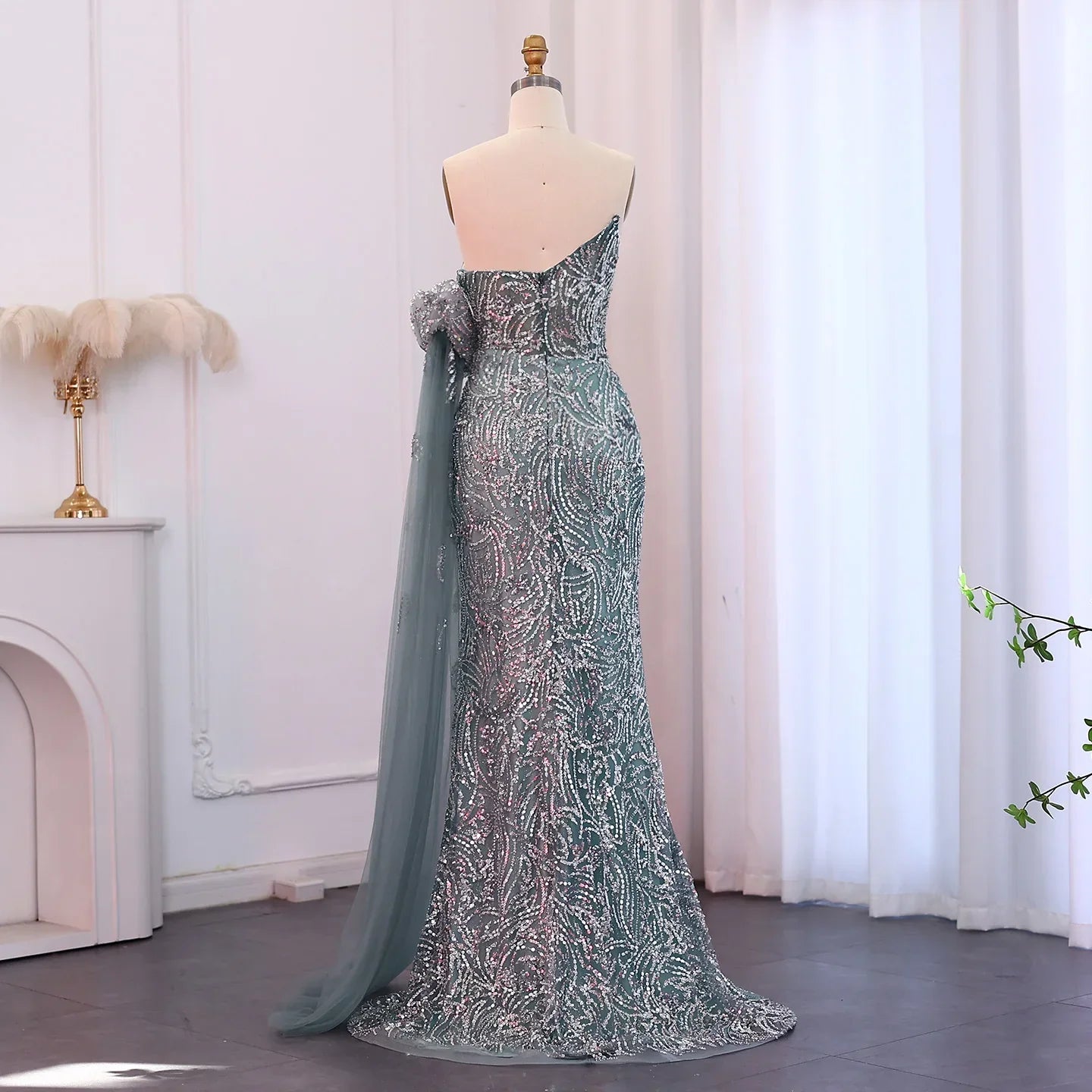 Mermaid Cape Sleeve Scalloped Green Evening Dress