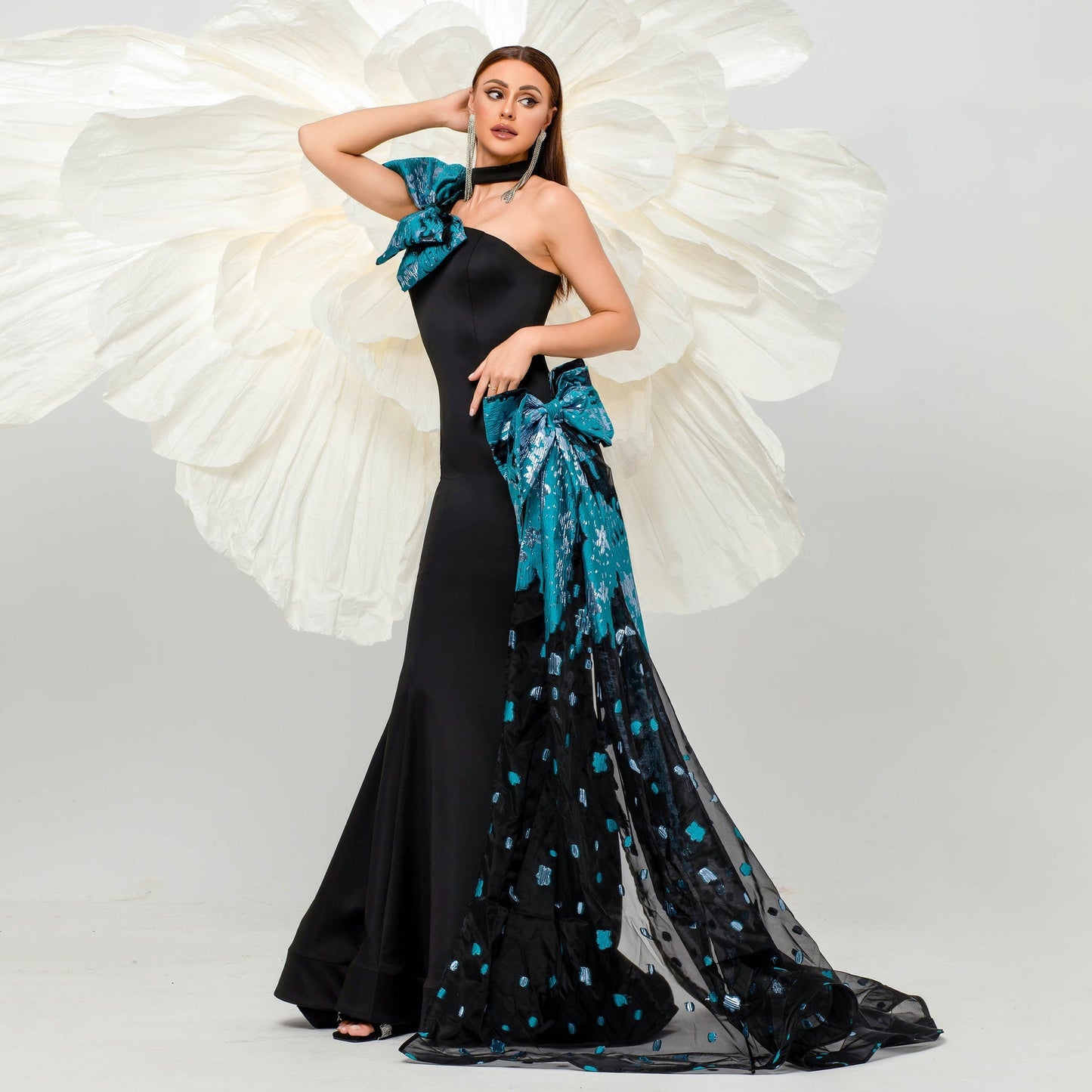 High End Sleeveless Elegant One Shoulder Diagonal Collar Cocktail Hairtail Evening Dress Bridesmaid Dress